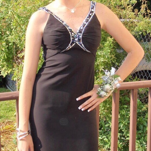 Prom Dress - Picture 7 of 8